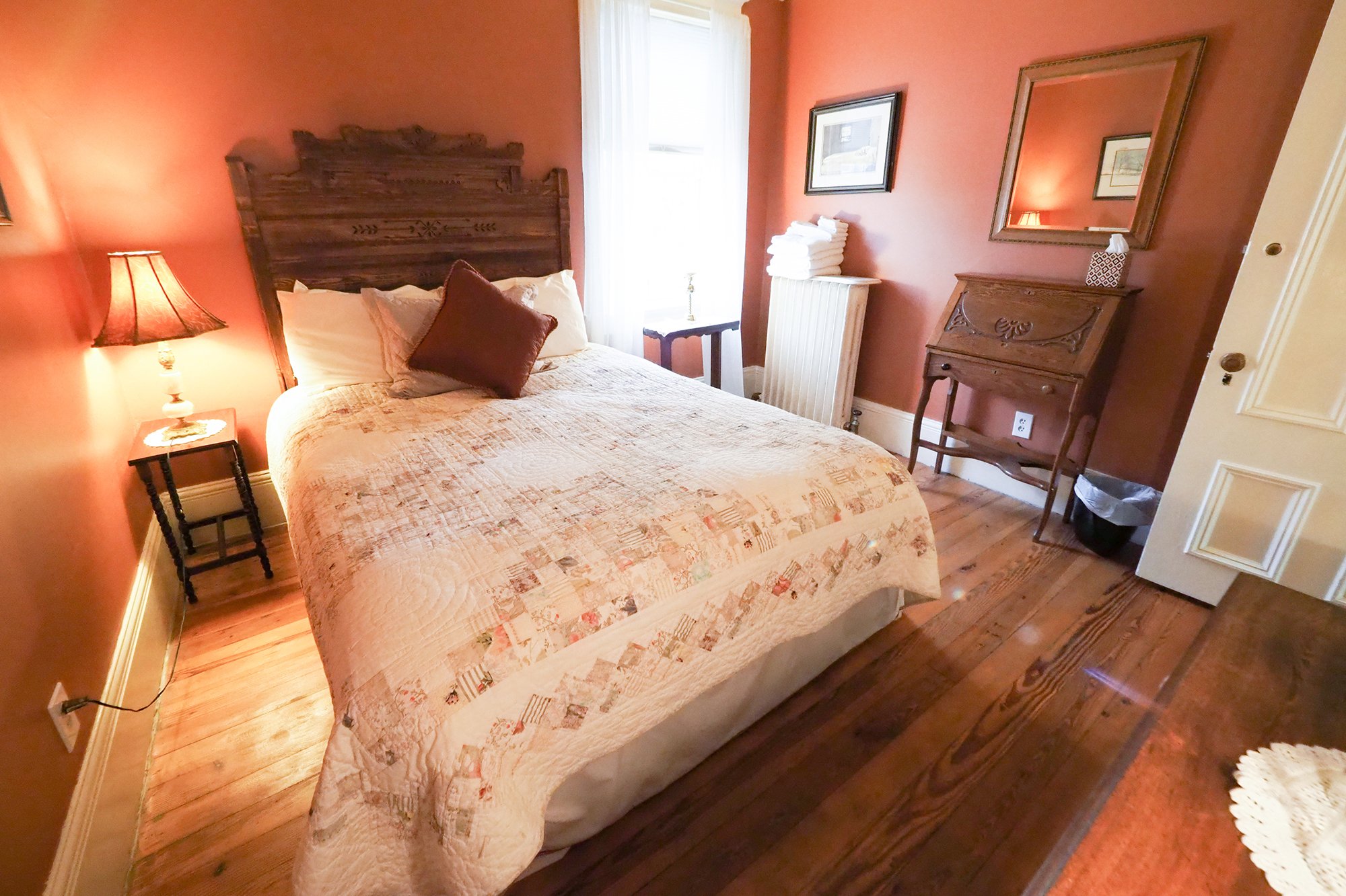 Grace Room Milton, VT Lodging Back Inn Time