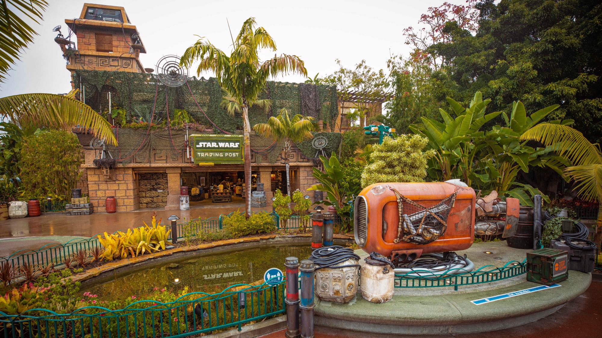 A New Star Wars Trading Post Lands at Downtown Disney - Vimarsana News