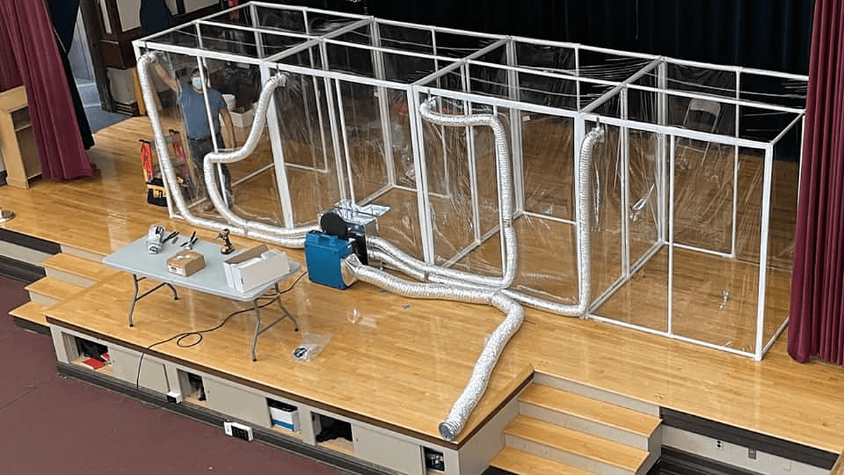 Isolation Pods Set Up at Some Chicago Public Schools Ahead of Monday