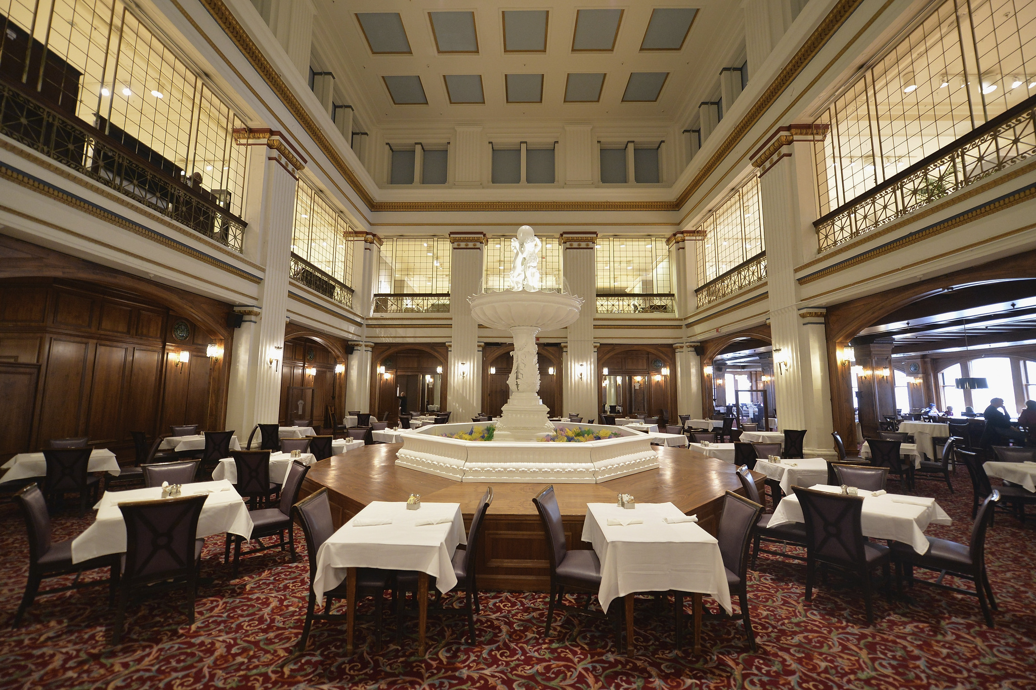 Walnut Room to Host First Ever Drag Brunch NBC Chicago