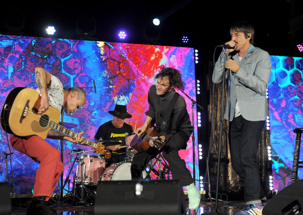 Red Hot Chili Peppers to Perform at Chicago’s Soldier