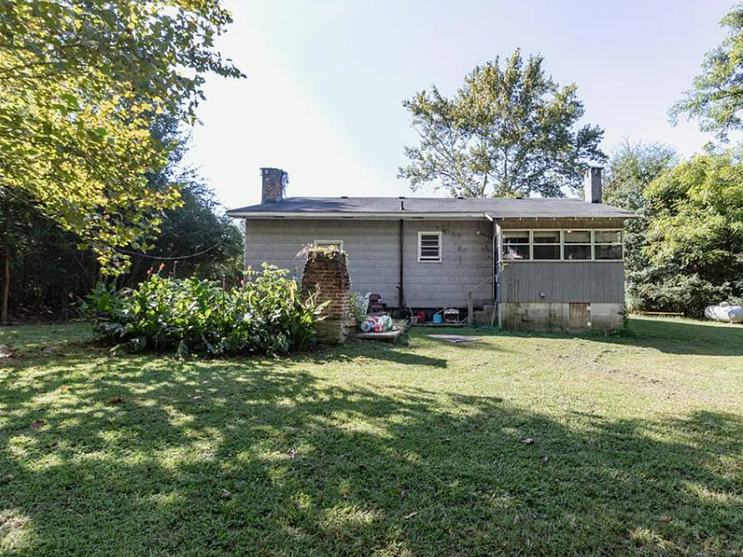 Photos Look Inside the House Featured in ‘Stranger Things’ Listed For Sale NBC Chicago