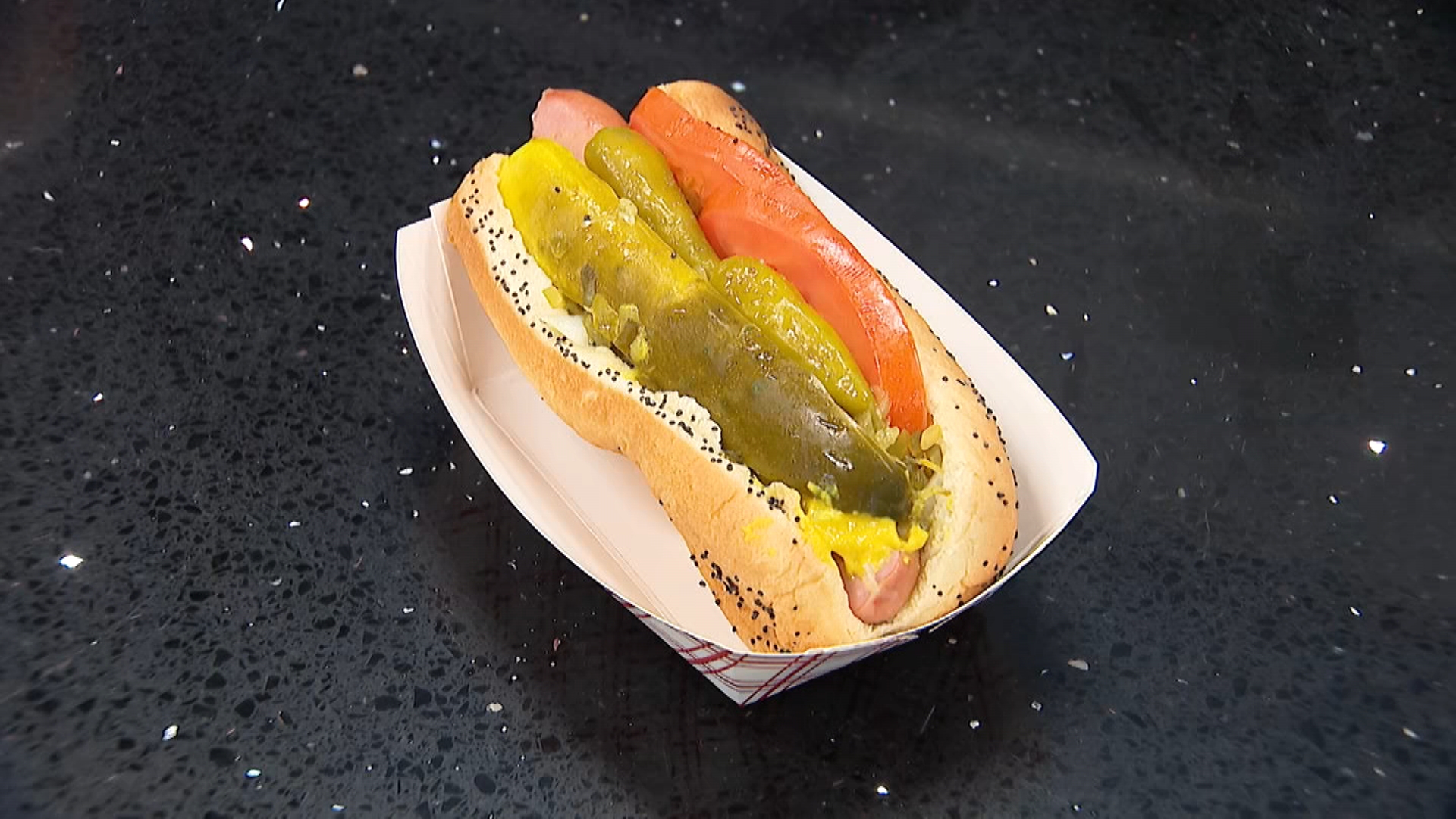 Evanston hot dog shop inducted into Vienna Beef Hot Dog Hall of Fame – NBC Chicago