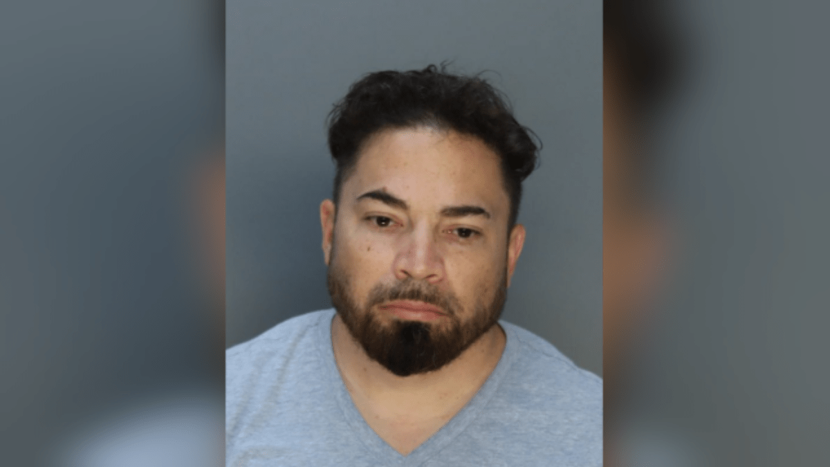 ExMiamiDade officer found guilty of molesting 3 kids gets lengthy