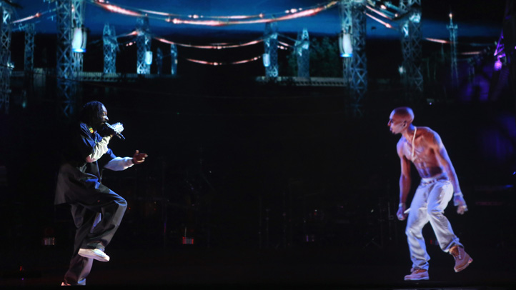 Tupac Hologram Performs at Coachella to Mixed Reviews