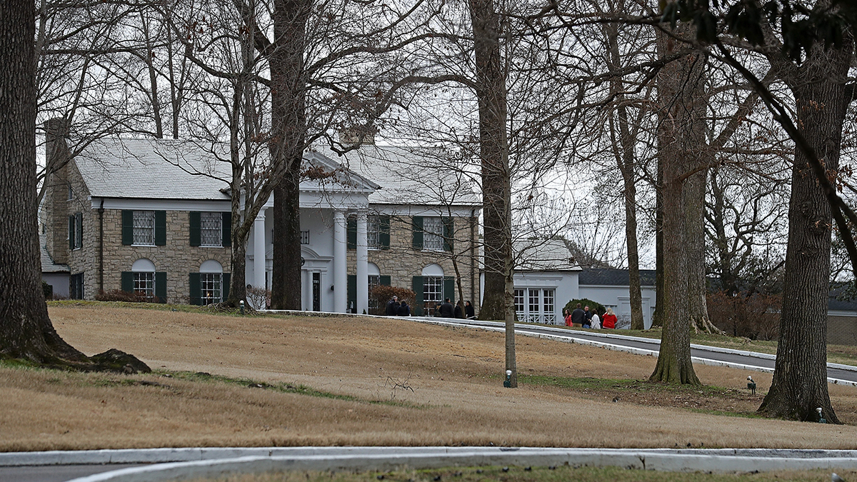 Missouri Woman Sentenced to 4 Years for Graceland Scam