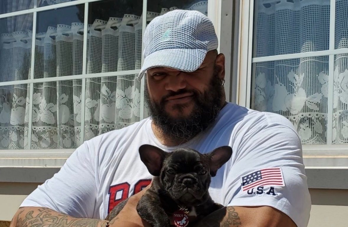 Former Washington offensive guard Tre Johnson dead at 54 – NBC4 Washington