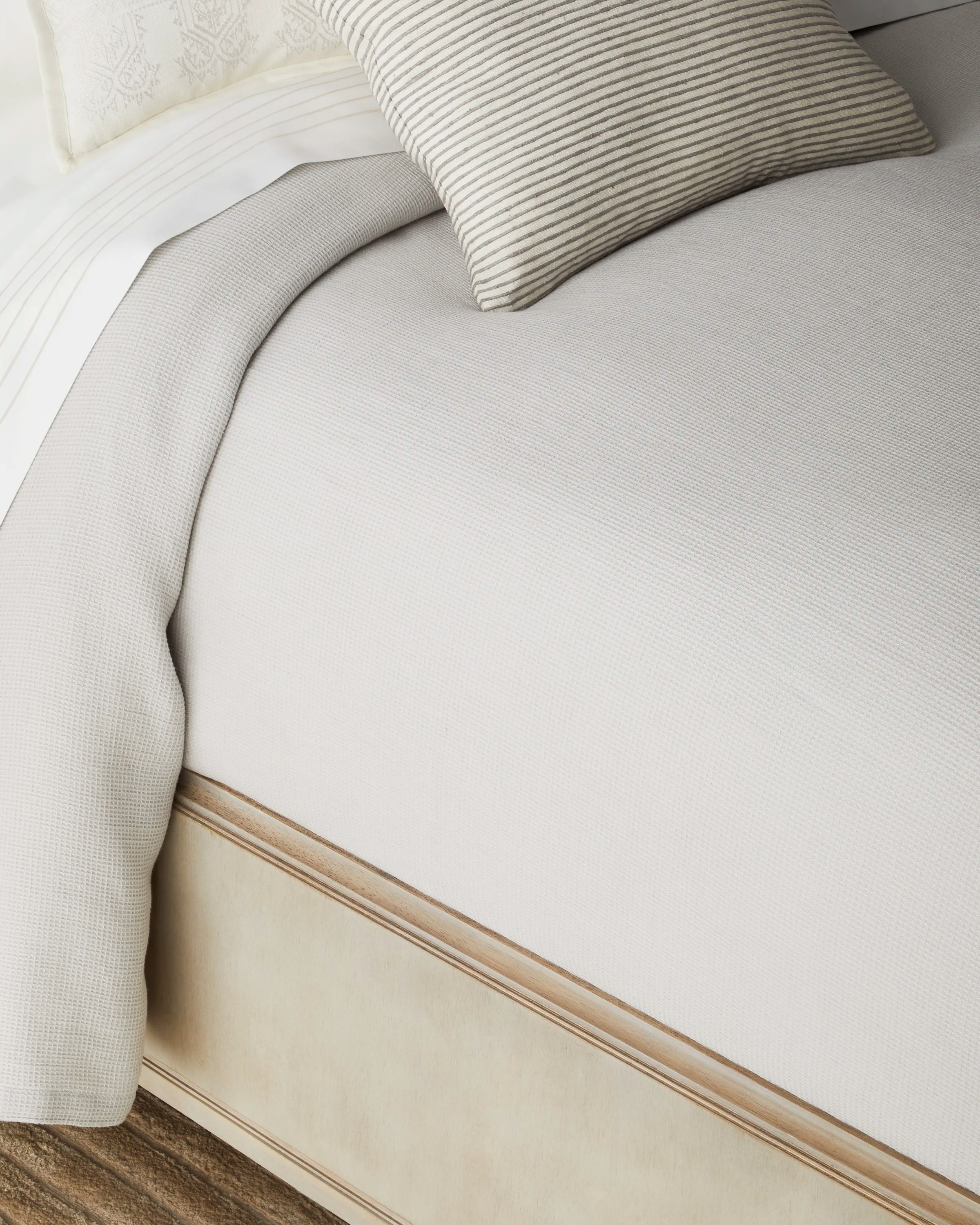 Ralph Lauren Home Ariel Full/Queen Blanket Neiman Marcus