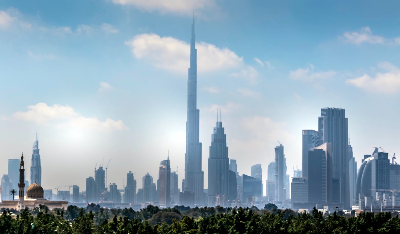 How to Save Money in Dubai (& 9 cool things to do there) in 2023