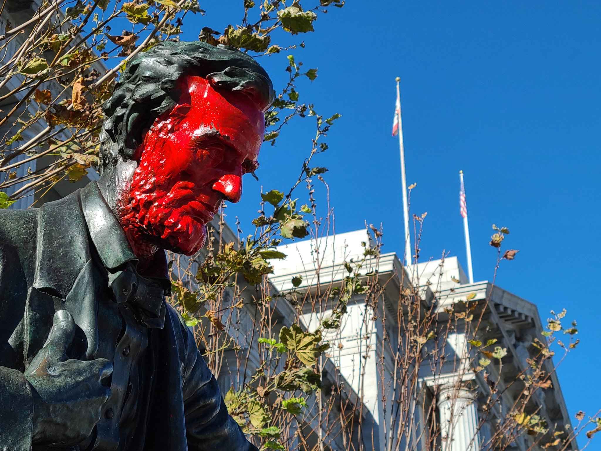 Rant This ABE LINCOLN statue outside SF City Hall was vandalized with
