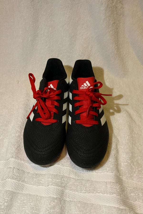 Adidas Boys soccer cleats (brand new never been wo Nuuly Thrift