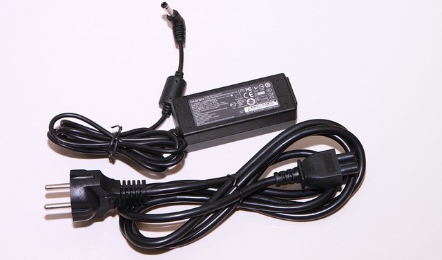 The Essential Guide to AC-DC Power Adapters | oemsecrets.com