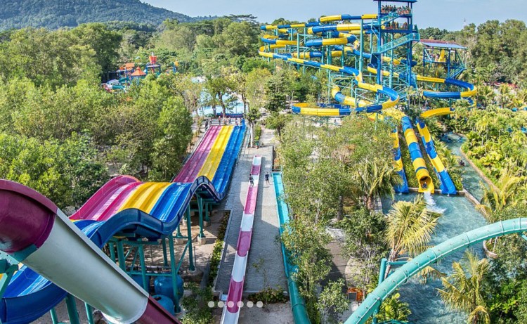 taman tema air di selangor
