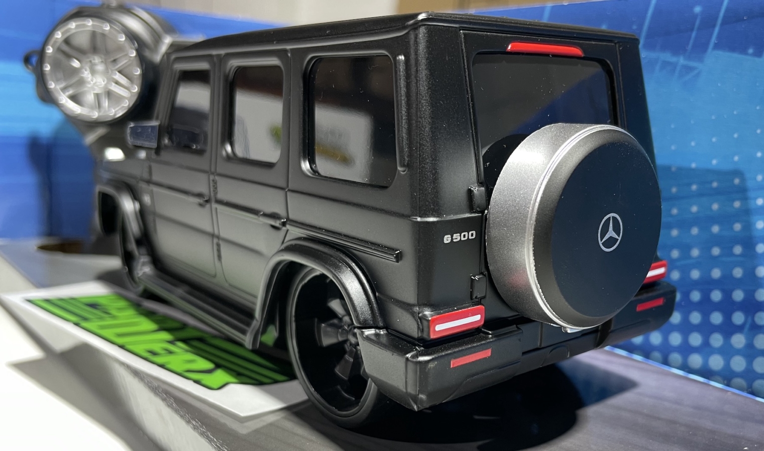 Mercedes G Class V8 Wagon RC 124 Radio Controlled Scale Model Car Kids