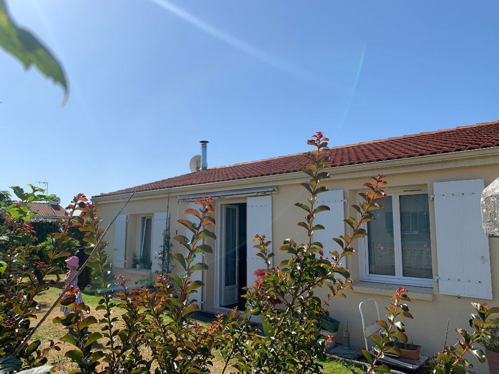 NESTENN SAINT GILLES CROIX DE VIE Maison 4 pièce(s) 85 m² L'Aiguillon