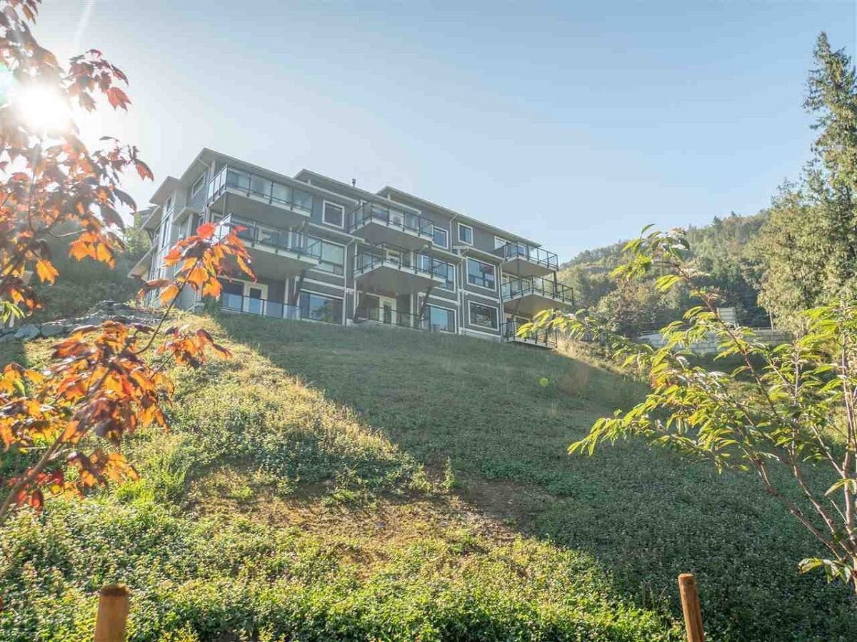 43575 Chilliwack Mountain Rd Water's Edge at Cedar Sky, Chilliwack