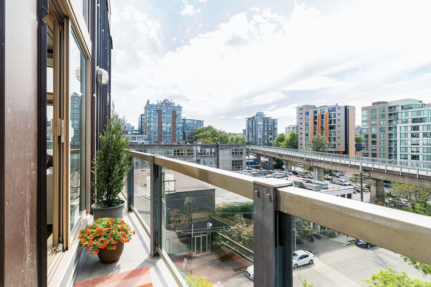 South Granville Lofts WSIX 1529 West 6th, Vancouver Albrighton Real