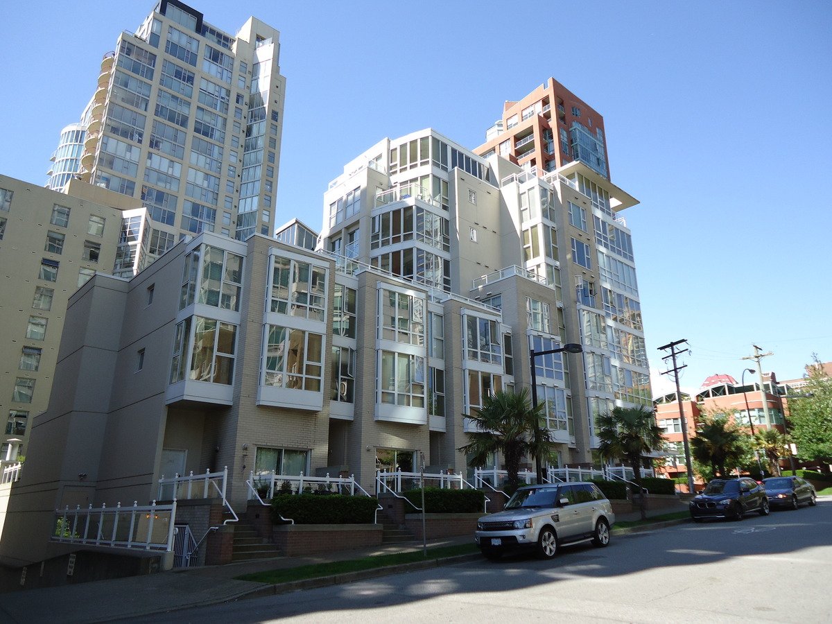 Meridian 910 Beach, Vancouver Condo In Vancouver