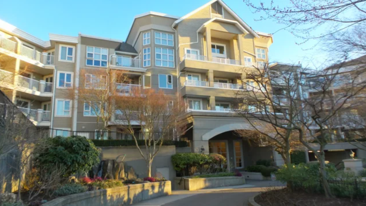 Pelican Pointe 5888 Dover Crescent, Richmond RICHMOND