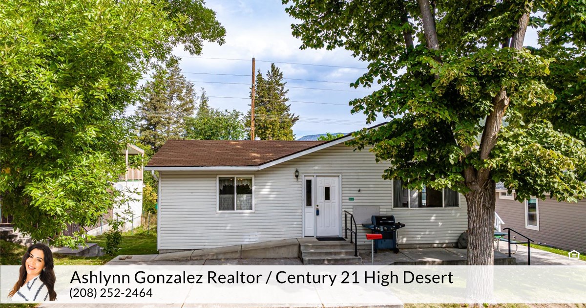 68 W Elm St, Lava Hot Springs, ID 83246