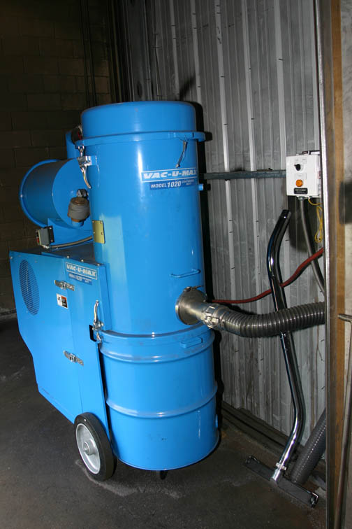 VACUMAX Demonstrates Powerful Industrial Vacuum Cleaners Electric