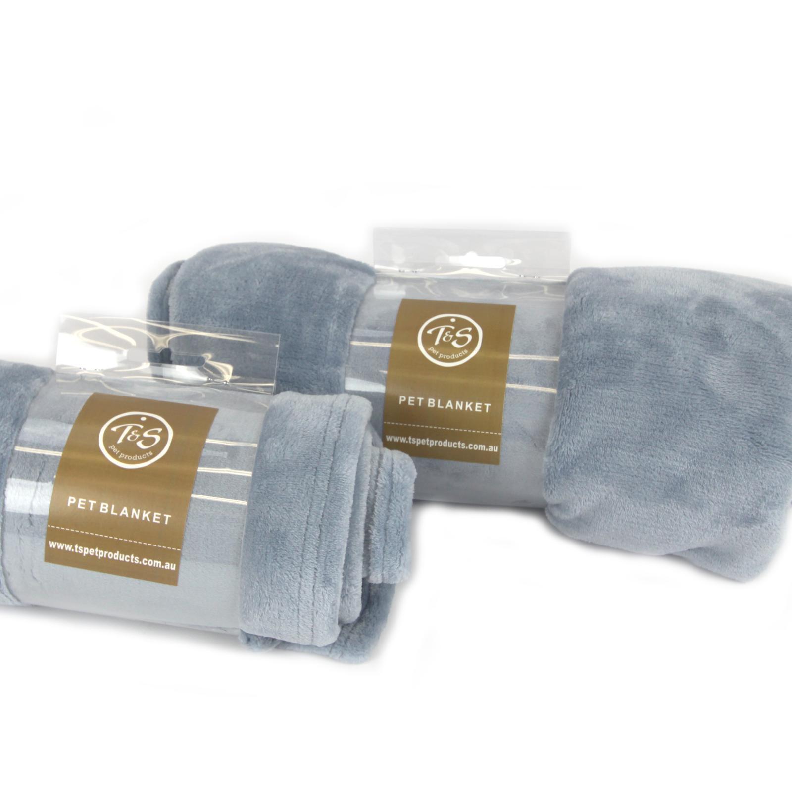 Snuggle Pet Blanket Blue Small Bunnings Australia