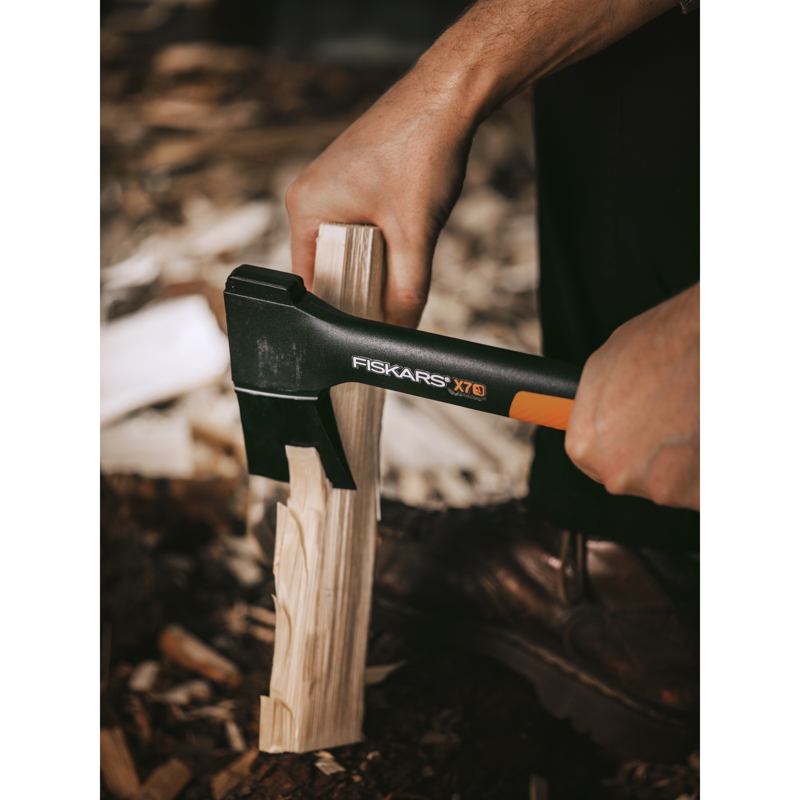 Fiskars X7 XS Chopping Axe Bunnings Australia