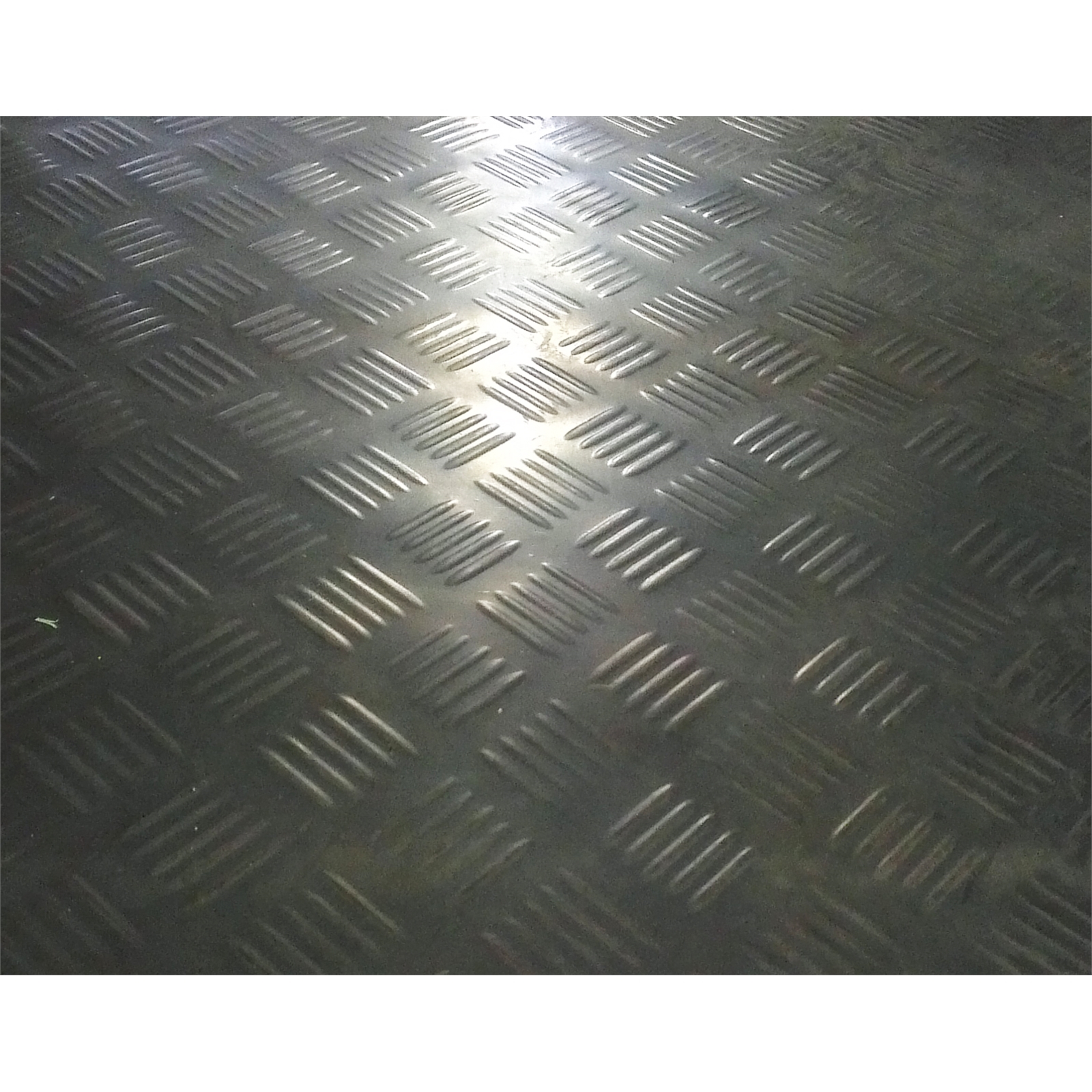 Ideal 1m Black Check Plate Rubber Matting Sheet Bunnings Australia
