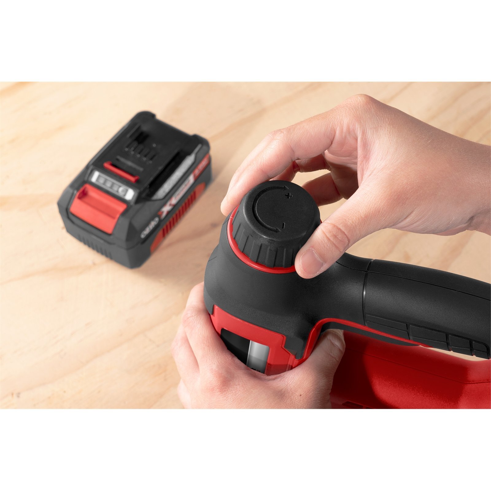 Ozito PXC 18V 2 In 1 Cordless Nail And Staple Gun Skin Only
