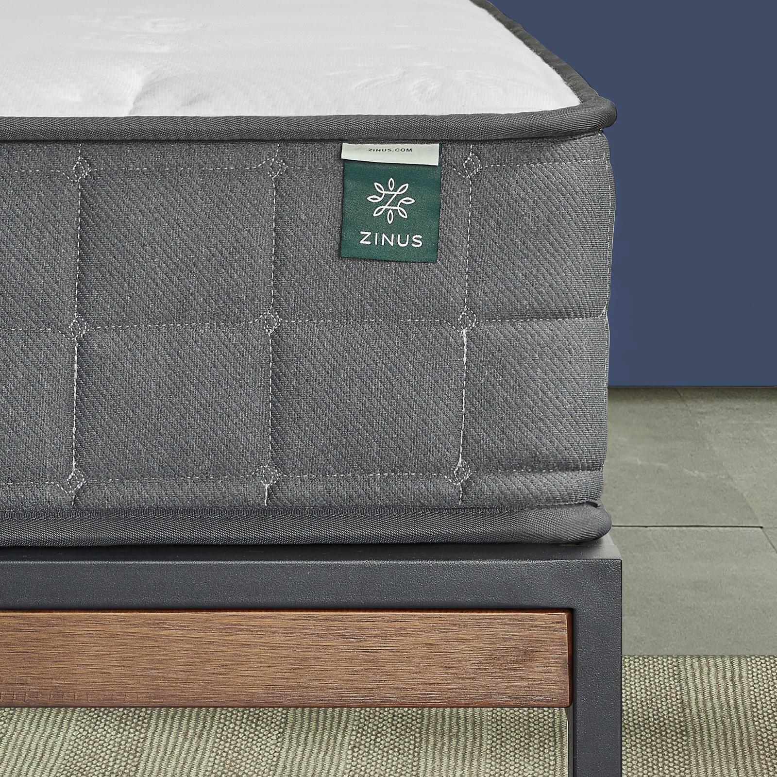 Zinus 20cm Queen Pocket Spring & Gel Memory Foam Tight Top Firm