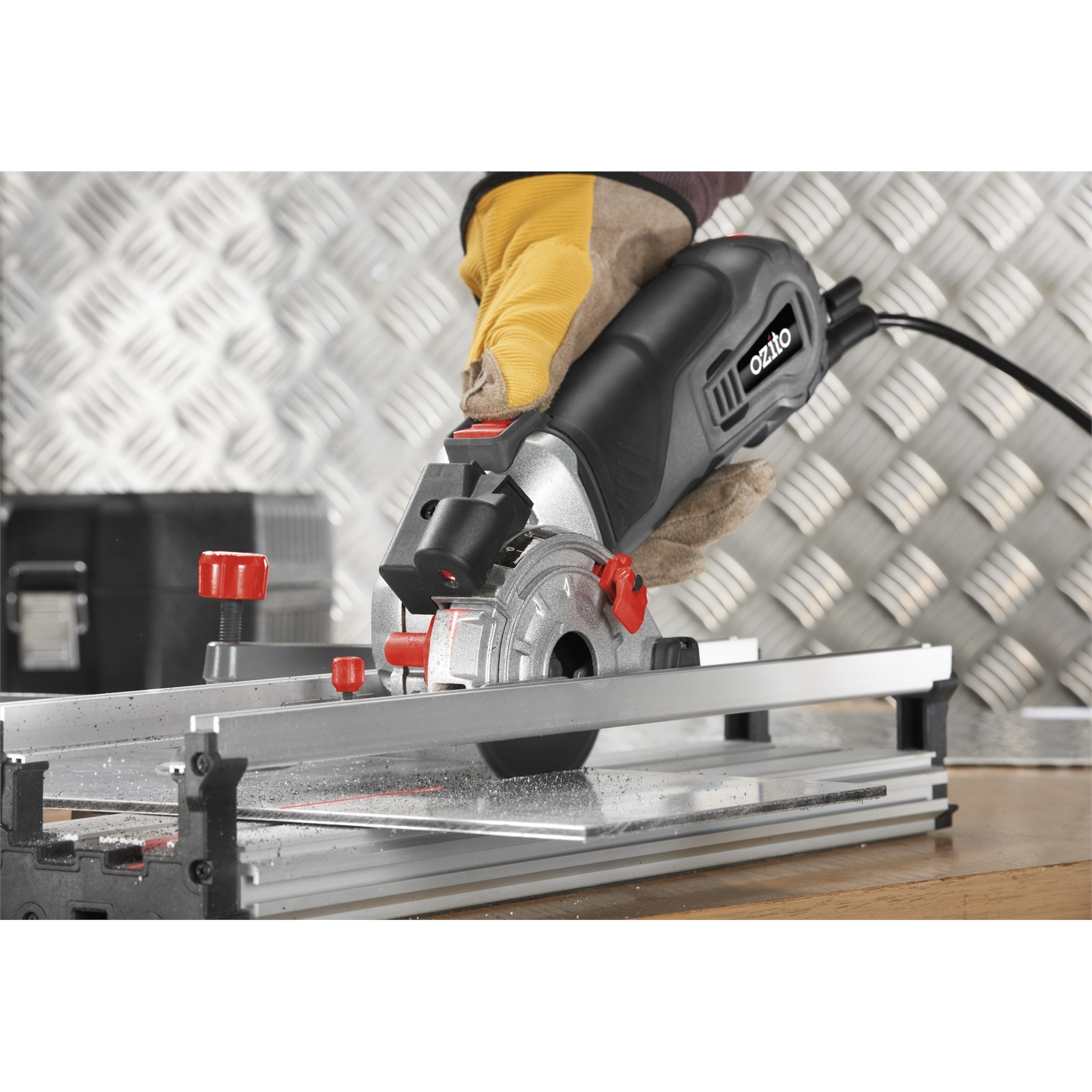 Ozito 89mm 600W Plunge Pro Bunnings Australia
