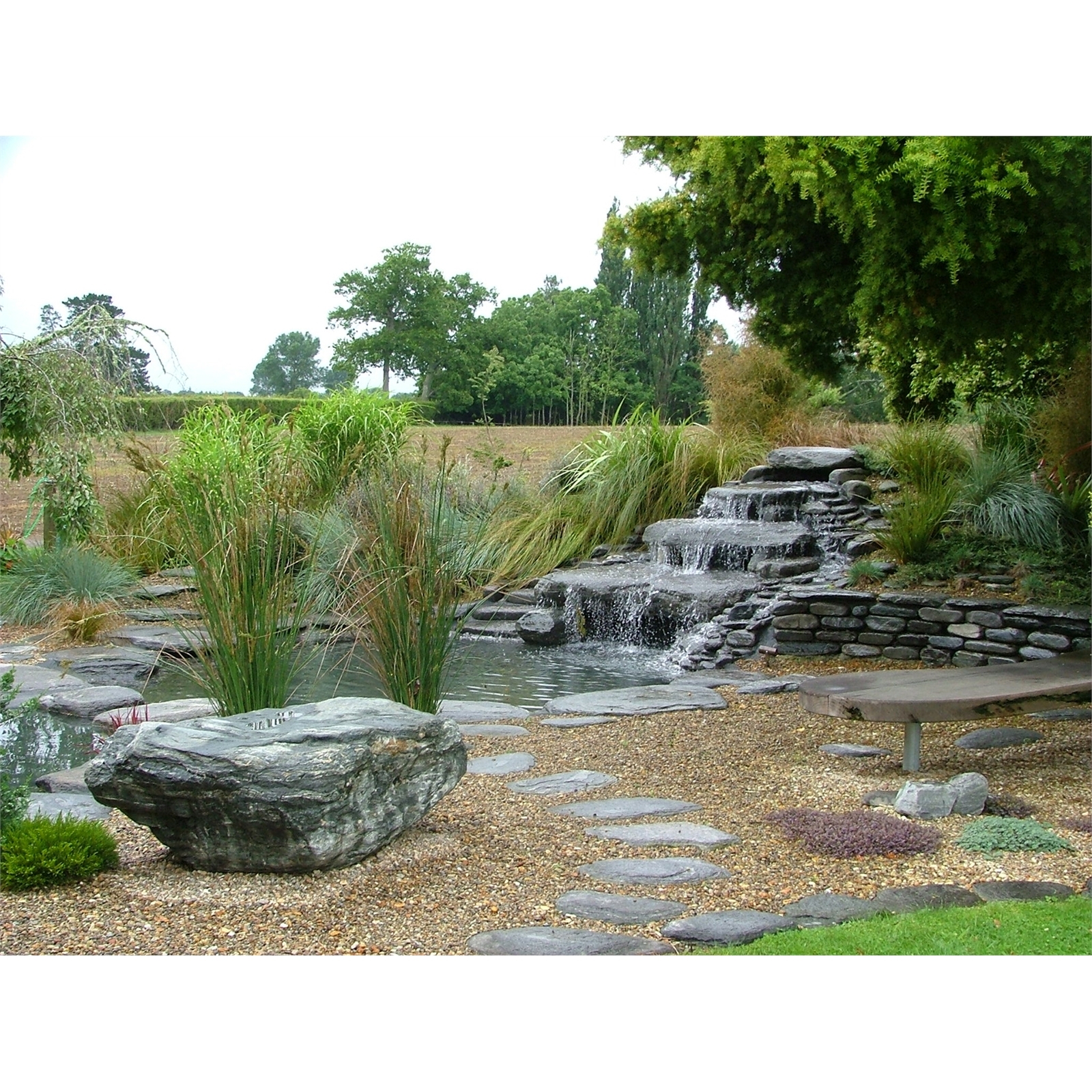 WestStone 30 50cm Natural Schist Stepping Stone Bunnings Australia