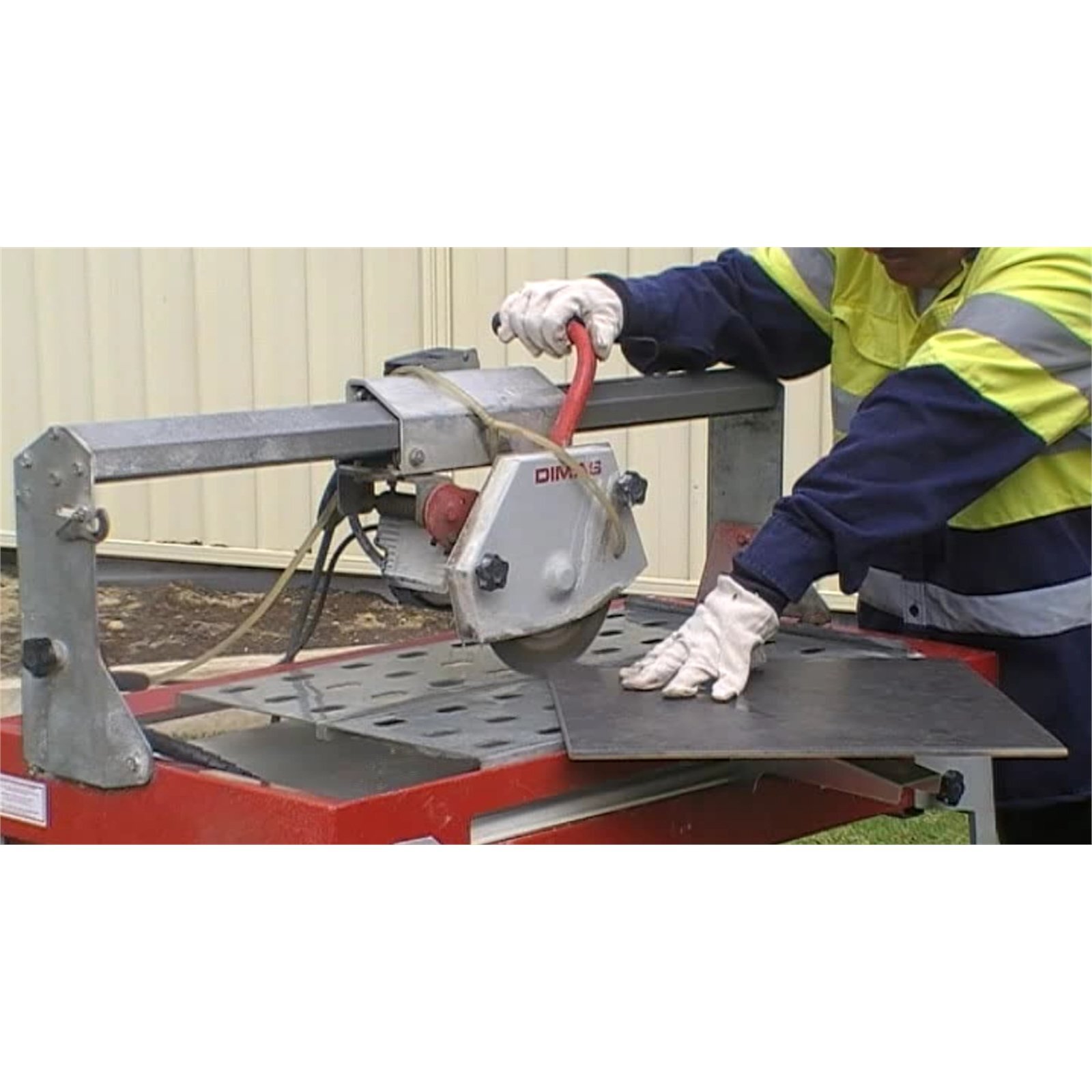 For Hire Electric Tile Saw Table 4hr Bunnings Australia