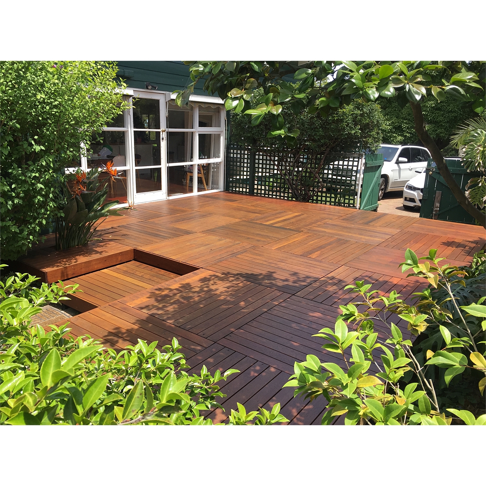 3348 x 3348mm Modular Decking Merbau 9 Panel Kit Bunnings Australia