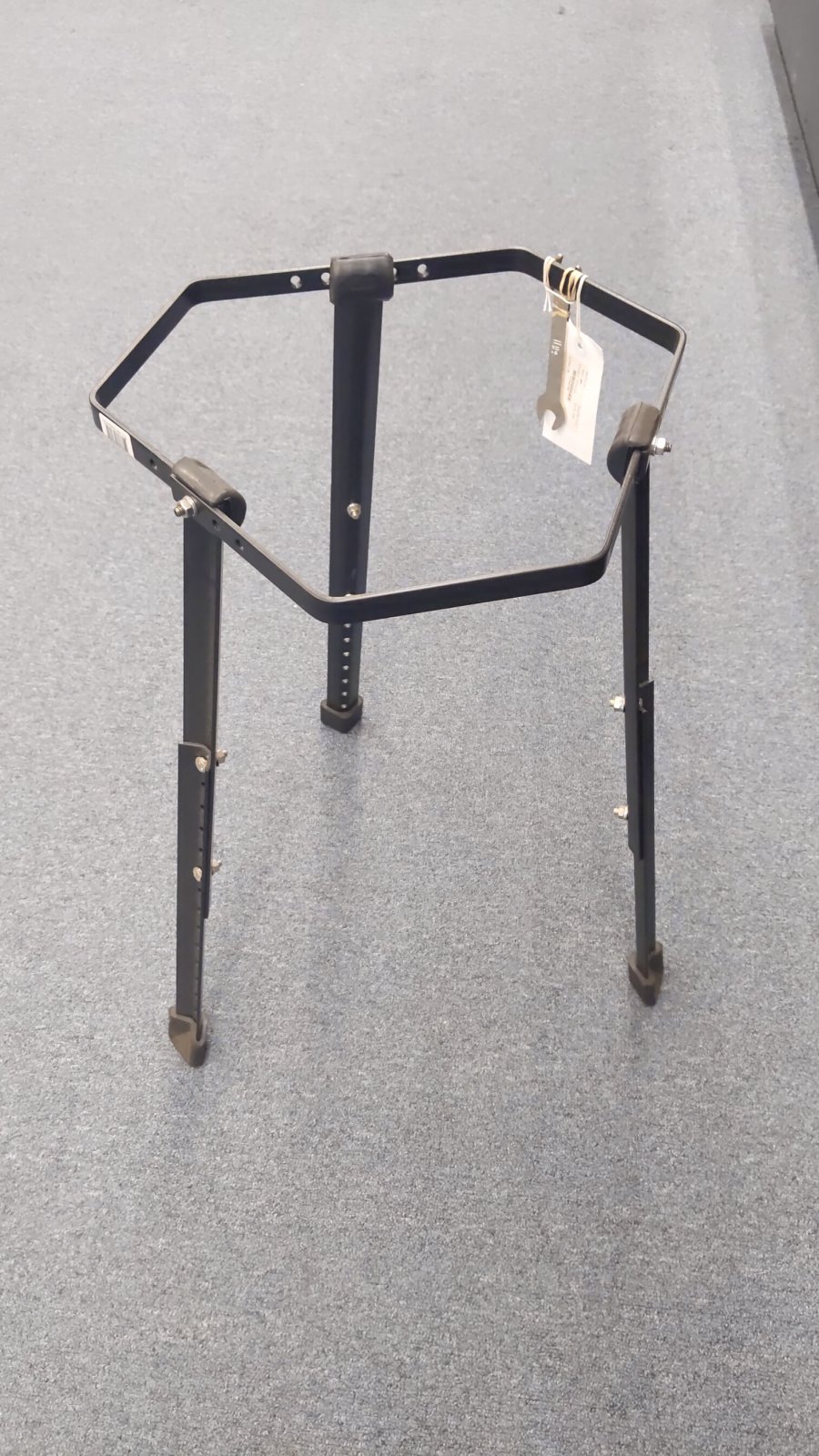 Used Bongo stand 3000 BS