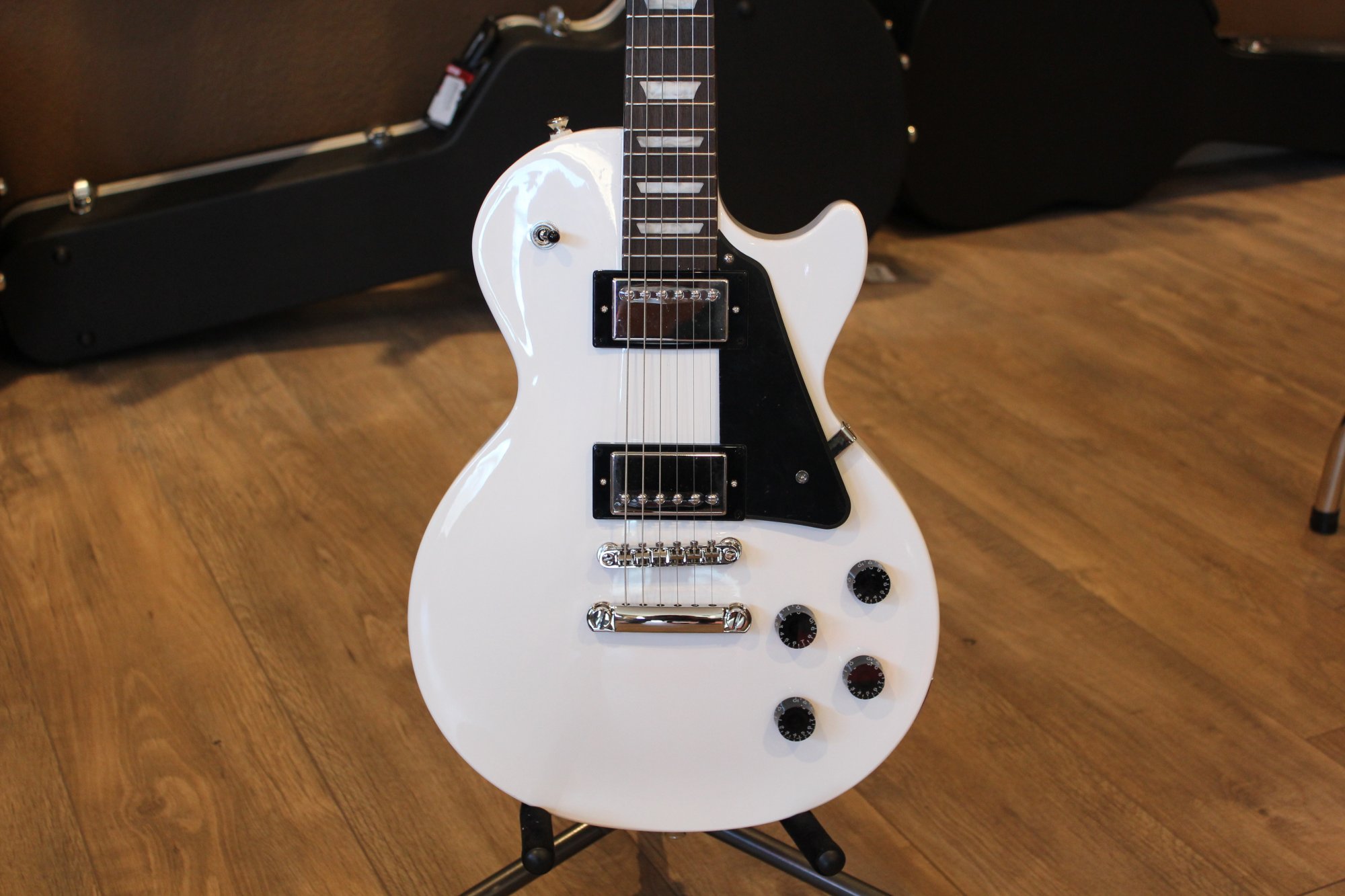 Epiphone Les Paul Studio Electric Guitar Alpine White 20081529988
