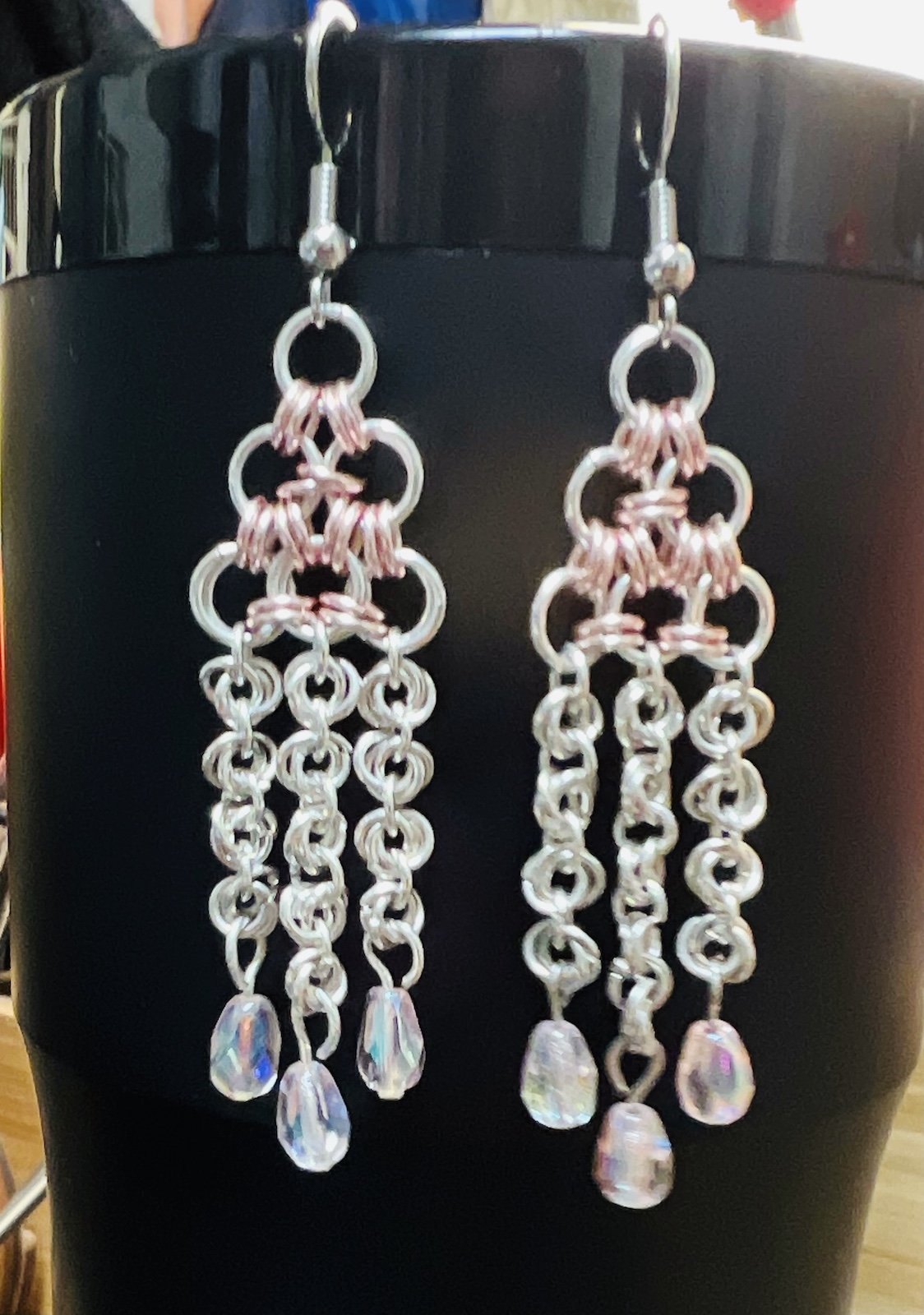 Dina teaching Chandelier Chainmaille Earrings!