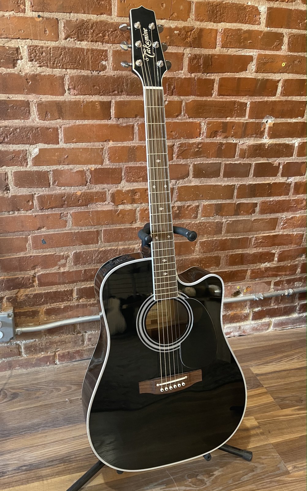 Takamine EF341SC Dreadnought Cutaway Acoustic/Electric Guitar