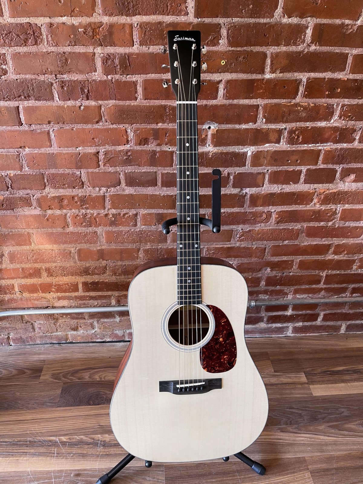 Eastman E1D Natural Acoustic Guitar Dreadnaught