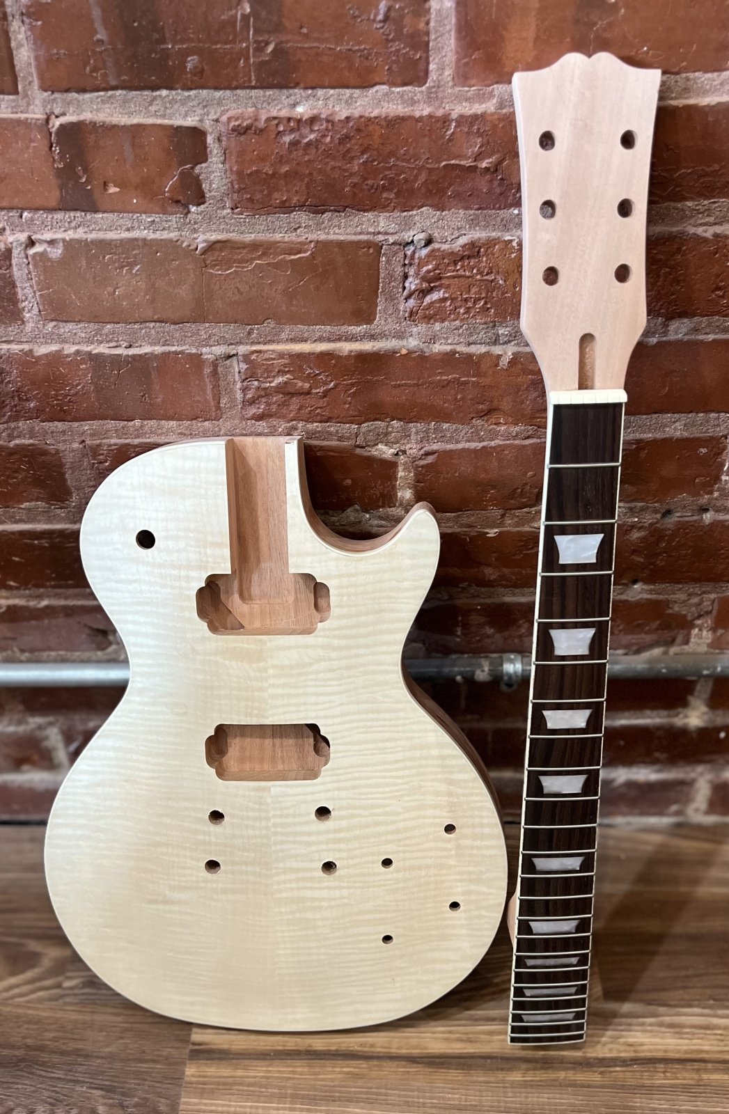 Unfinished Single Cutaway Solid Body Guitar with Neck