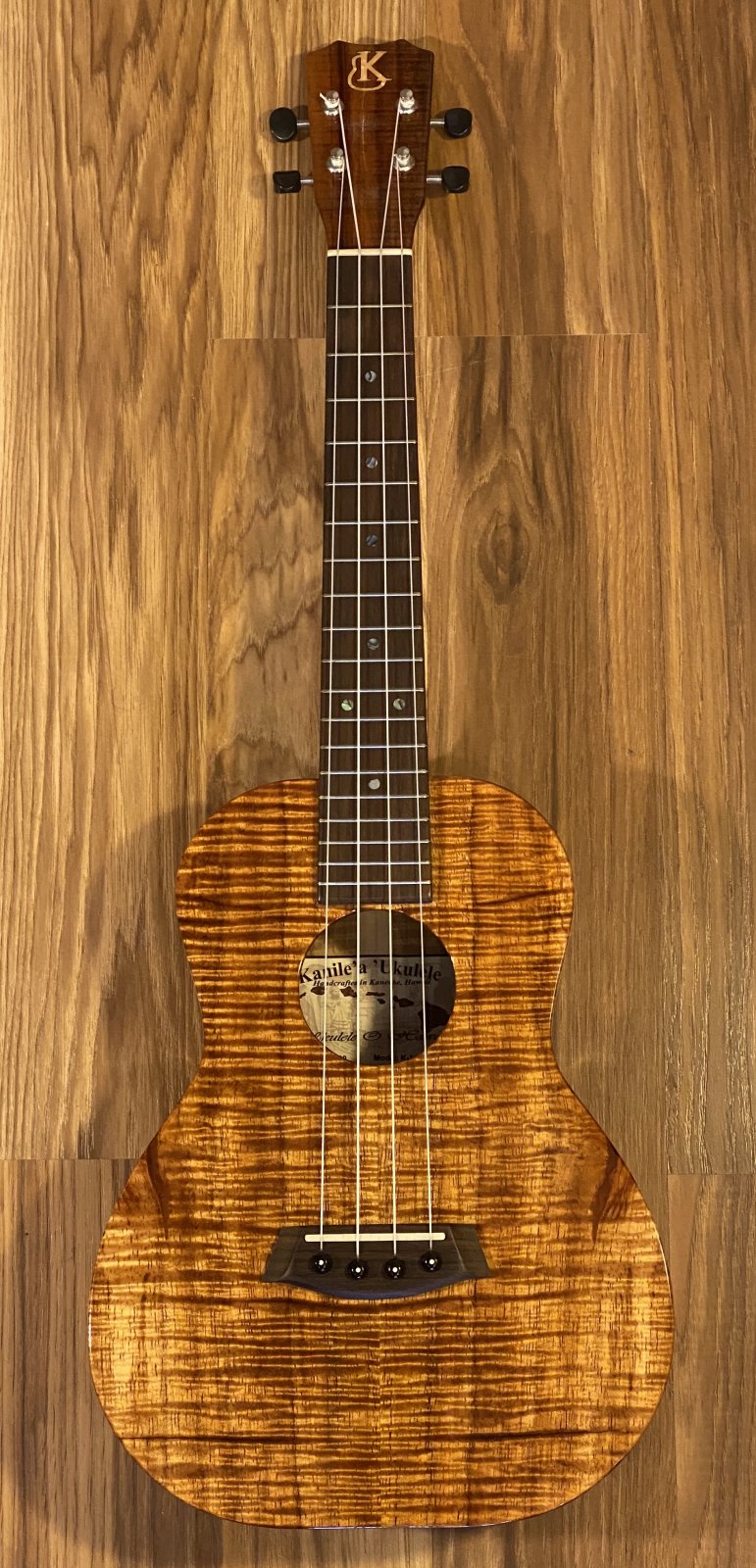 Kanilea Premium Koa K1TP Tenor Ukulele with hard case & Humidifier