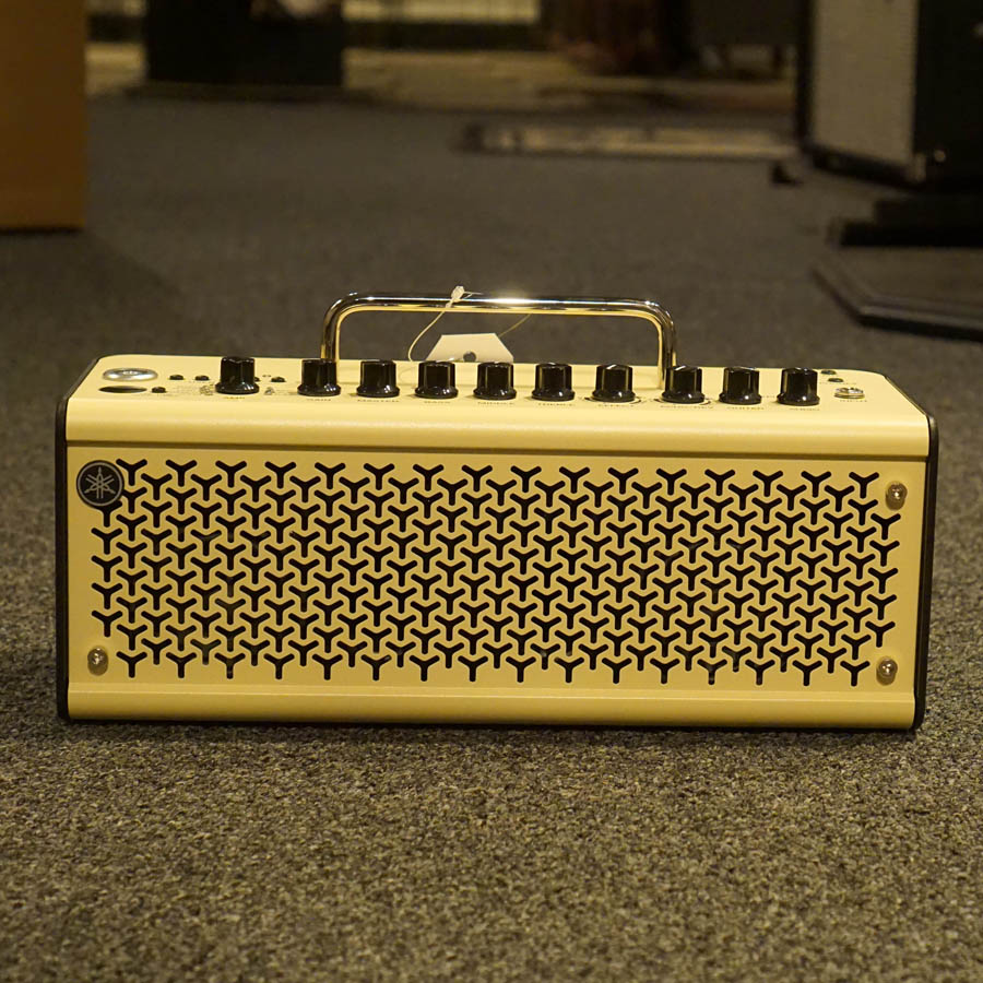 Yamaha THR10II 20w 2x3 Modeling Guitar Combo Amp Used