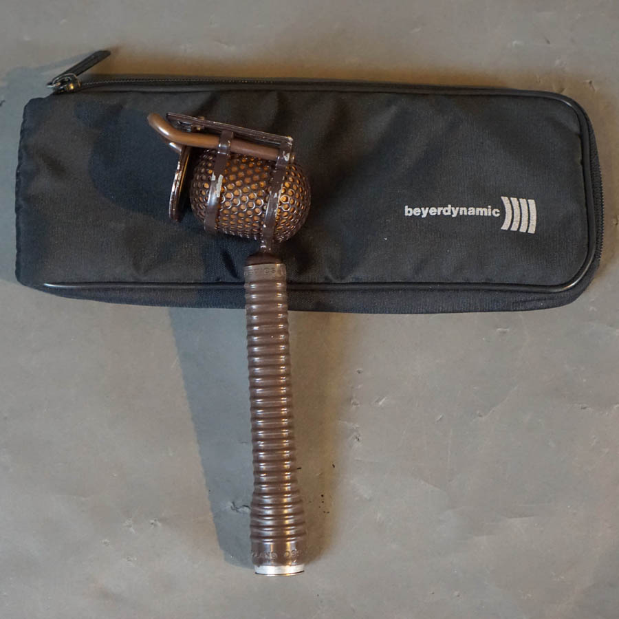 Coles 4104 Ribbon Lip Mic Used