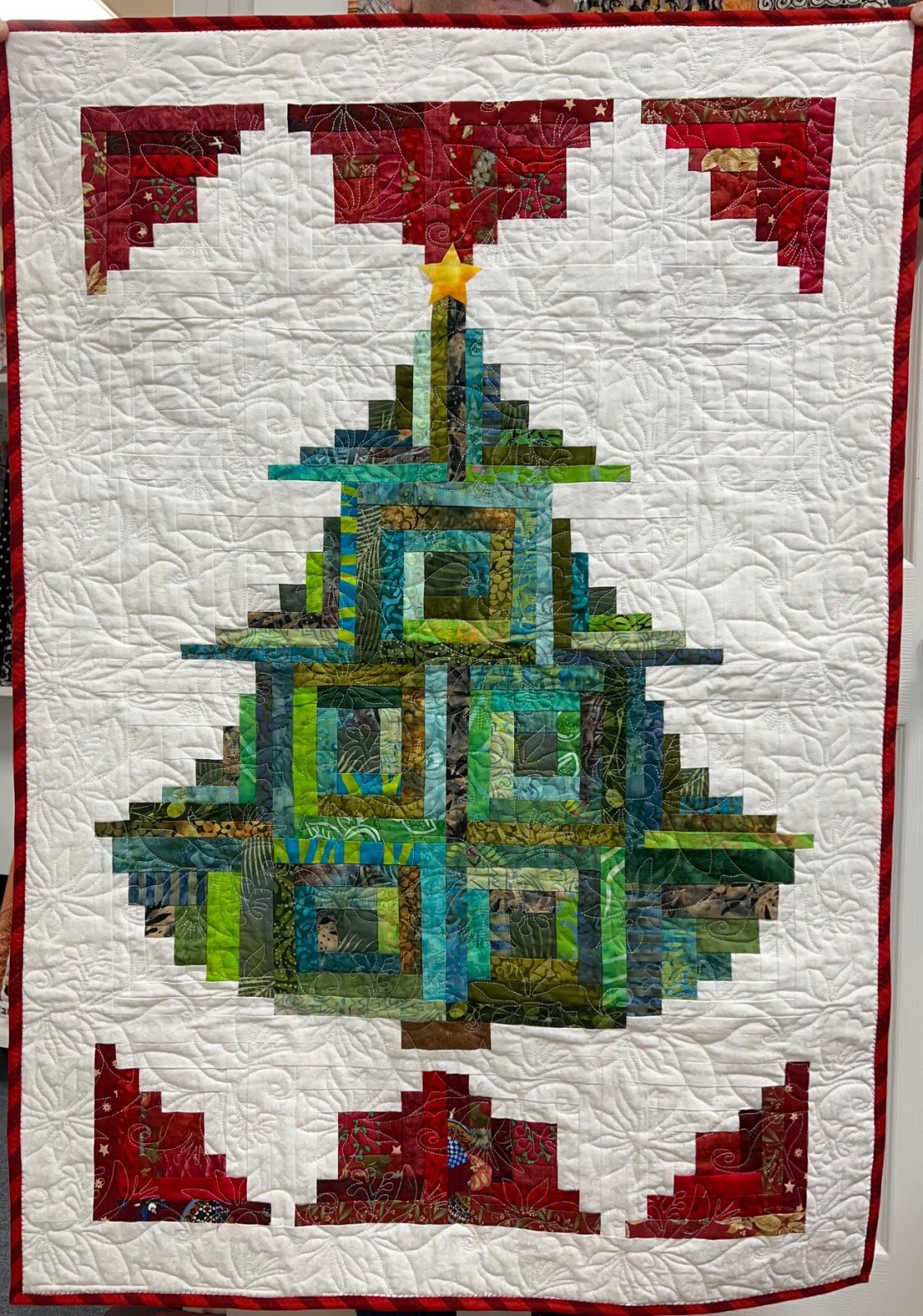 Curvy Log Cabin Christmas Tree
