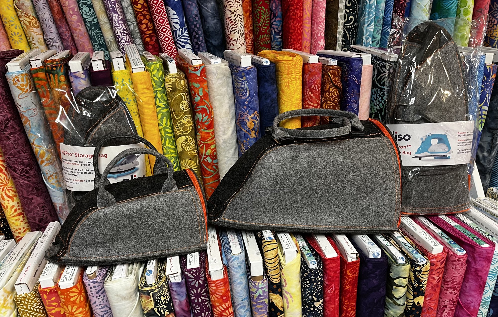 Rusty Crow Quilt Shop Wool & Vintage fabric