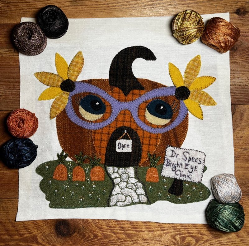 Rusty Crow Quilt Shop Wool & Vintage fabric