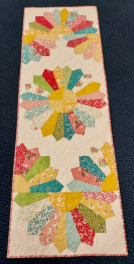 SPECIALTY CLASSES Dresden Plate