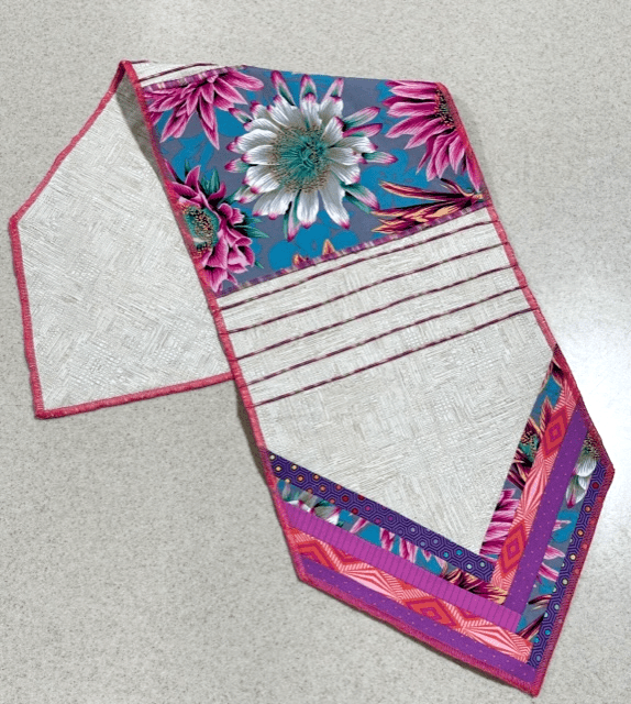 SPECIALTY CLASSES Serger Fun! Serger Table Runner