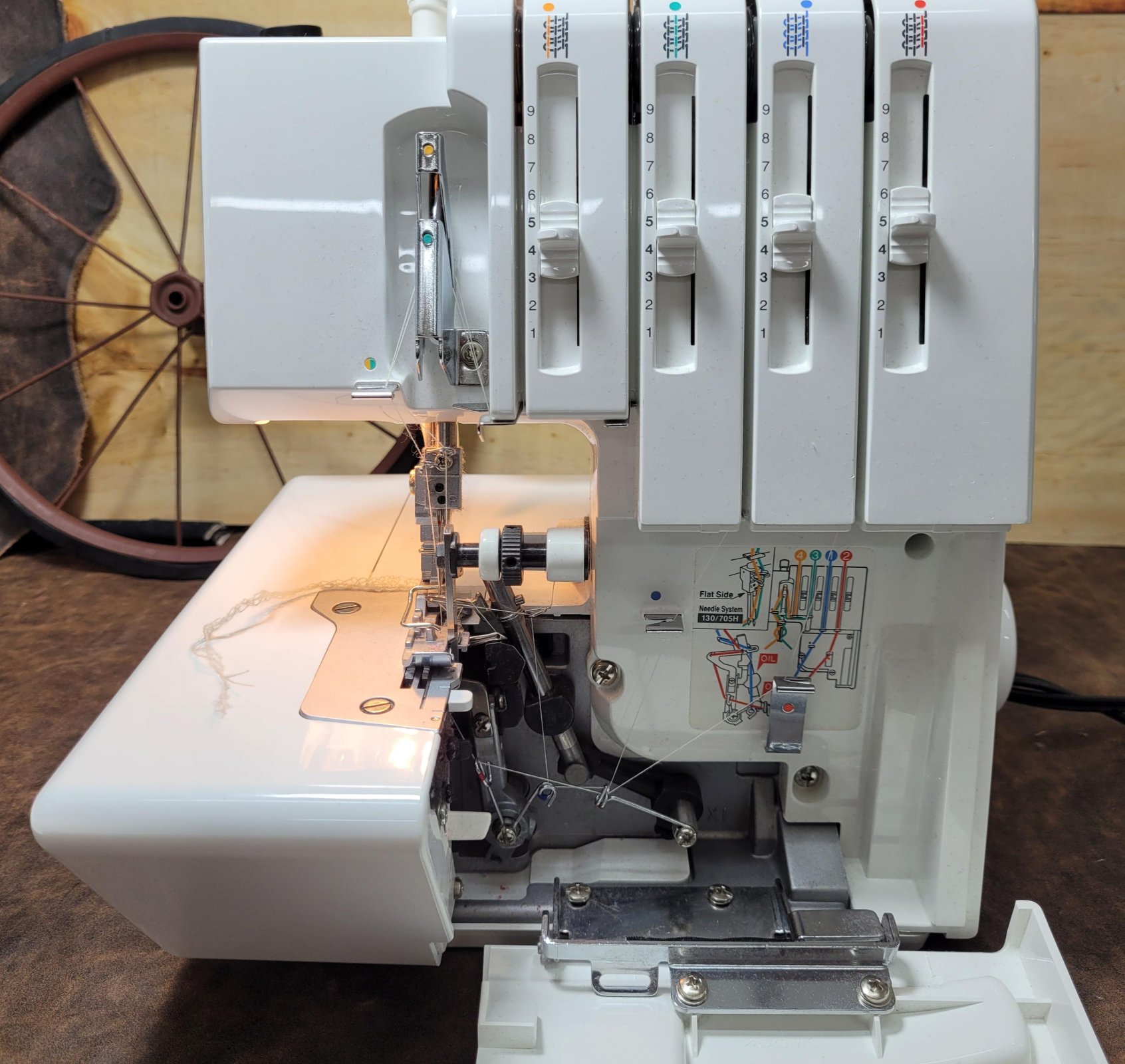 Bernina Serger 700D