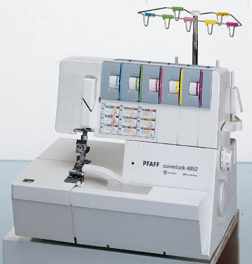 Pfaff Coverlock 4852 Serger - 4852